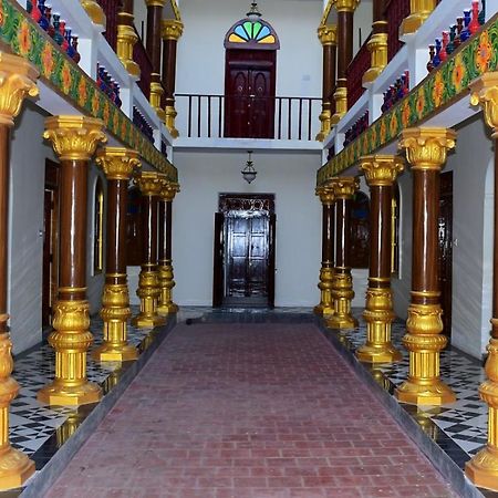Hotel Chettinad Manor Kānādukāttān Exterior foto