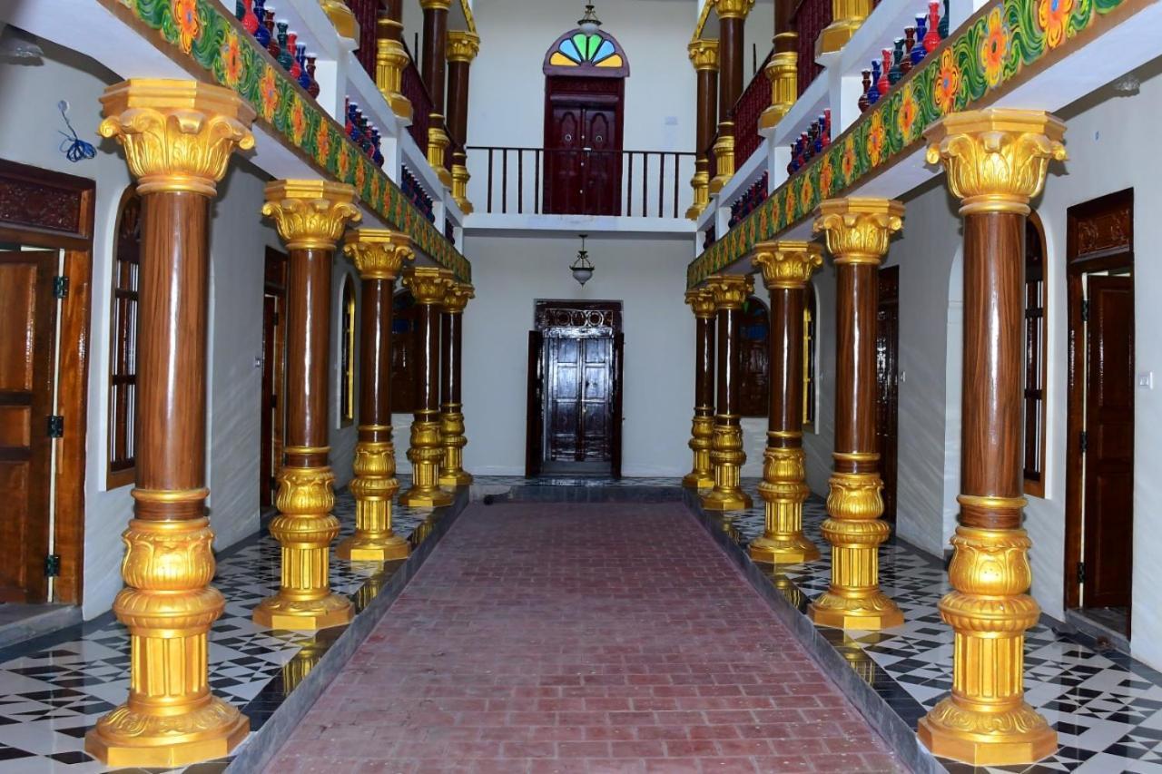 Hotel Chettinad Manor Kānādukāttān Exterior foto